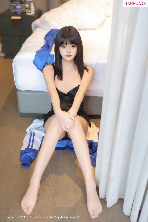   [XiuRen]高清写真图 2024.06.04 No.8648 徐若兮 美臀性感第50张图片